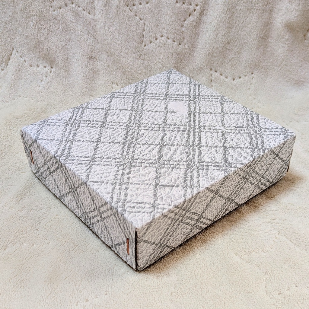 額装作品「あなたとひな祭りを楽しむぽてぱんだ」