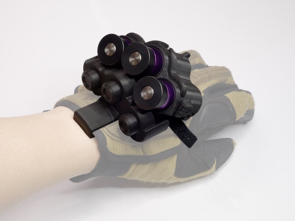 【委託販売品】超小型軽量3連ランチャー(グローブにも装着可)