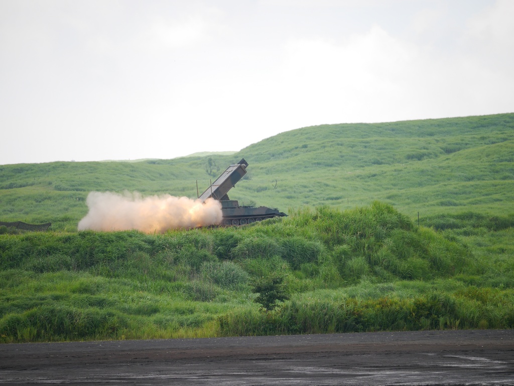 陸上自衛隊 総合火力演習 写真集 496枚収録