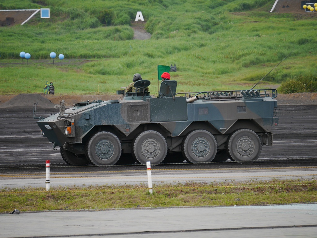 陸上自衛隊 総合火力演習 写真集 496枚収録