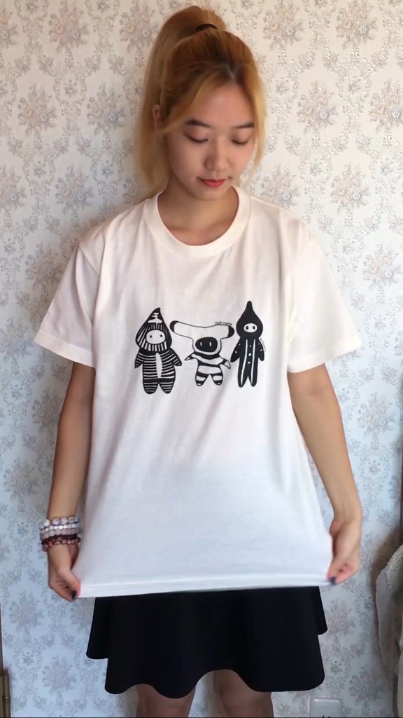絵本キャラクターのTシャツ セルクナム