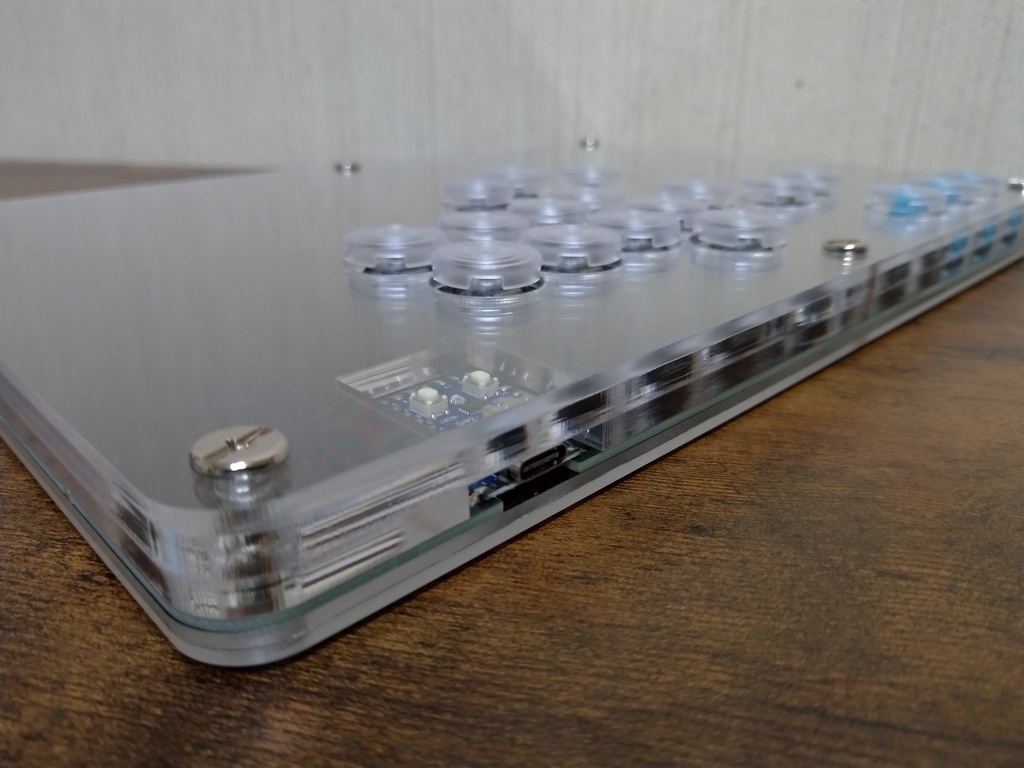 薄型レバーレスコントローラー