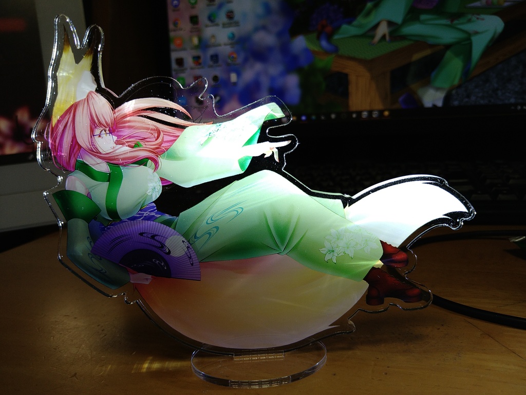 茜さんアクリルフィギュア