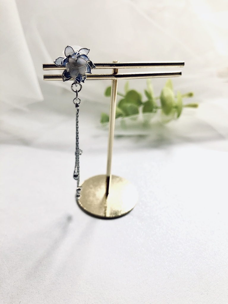 数珠丸恒次イメージ耳飾りー煌ー