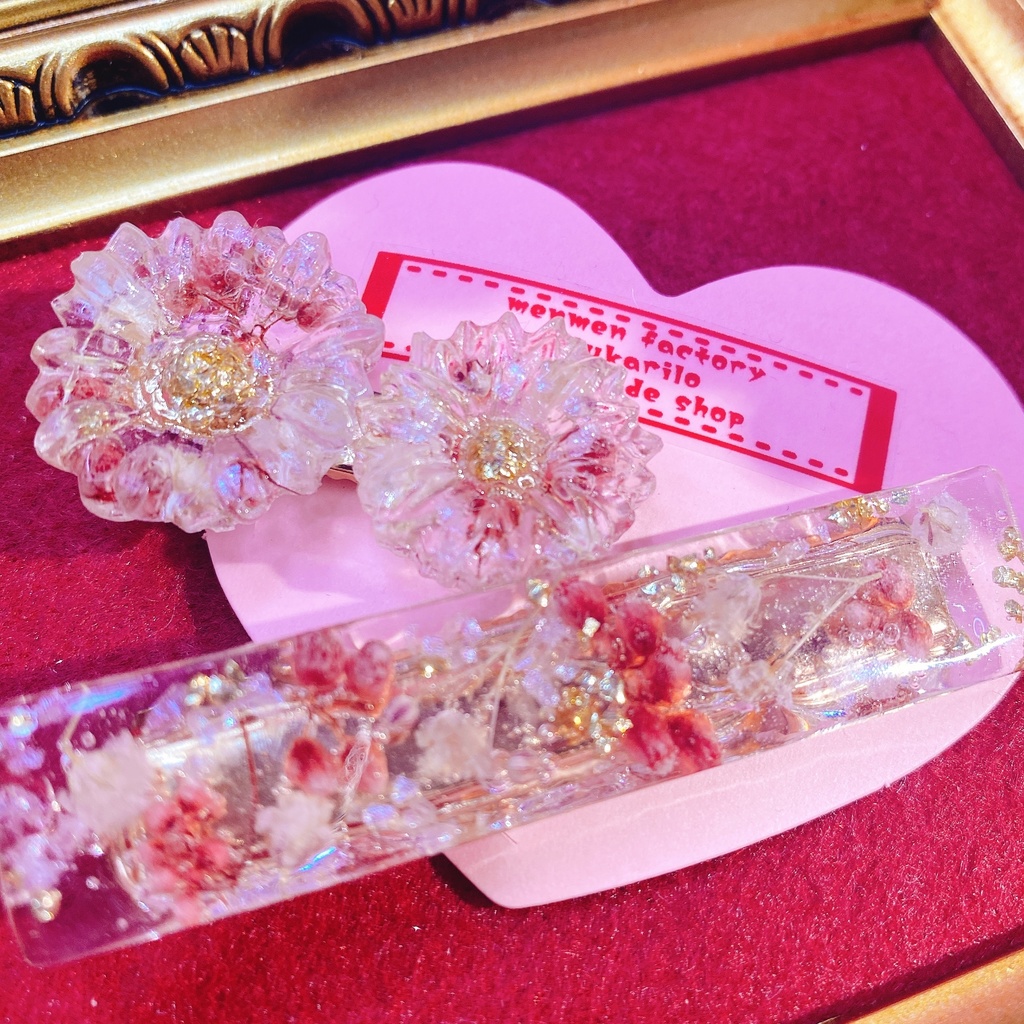 お花のヘアクリップ