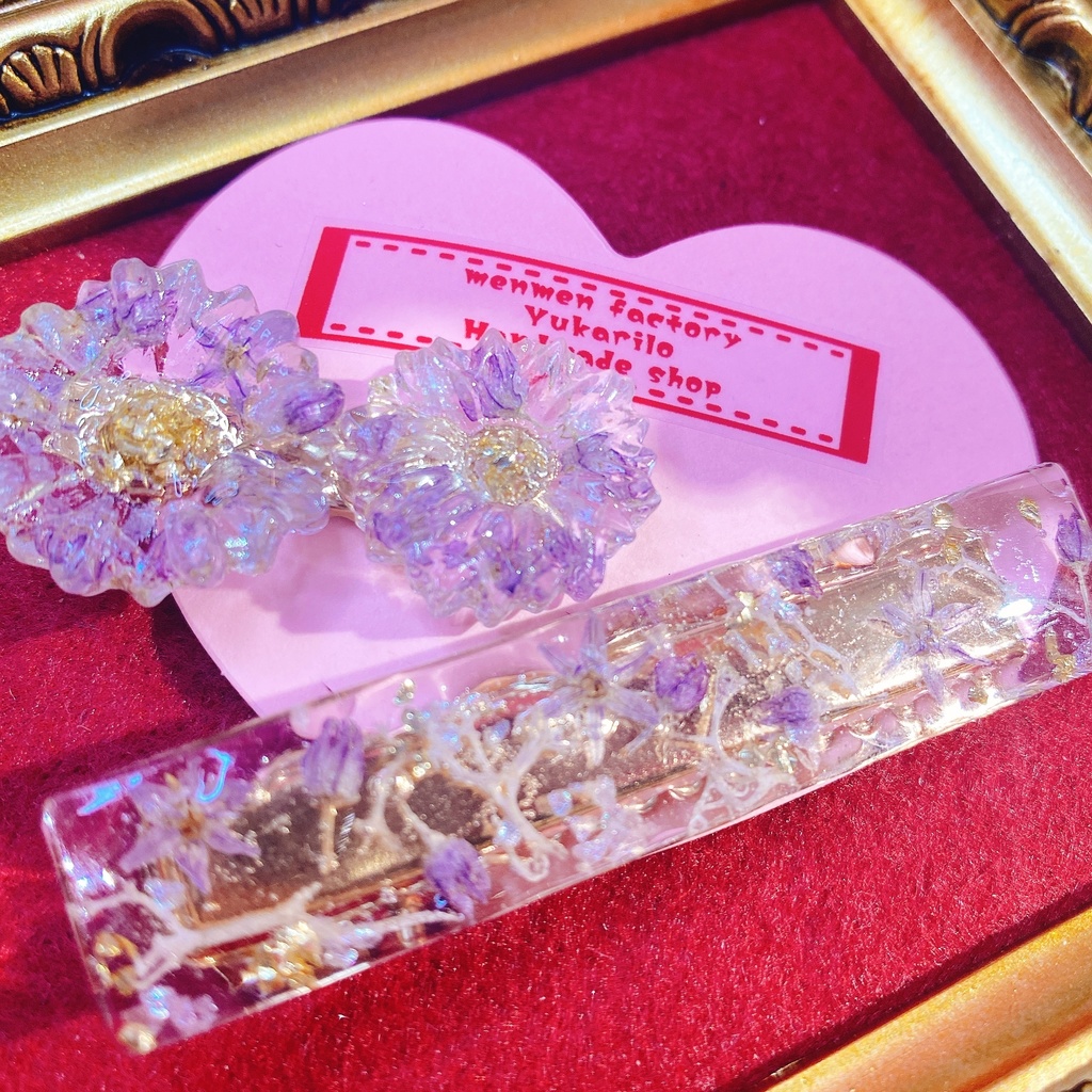 お花のヘアクリップ