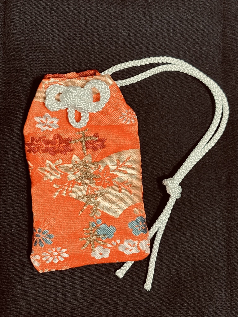 りく猫開運御守