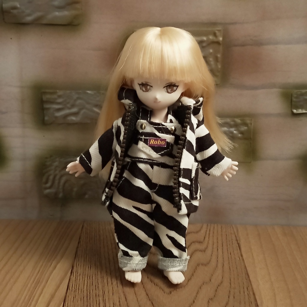 *オビツ11 シマウマ柄パーカーセット ドール服 ねんどろいどどーる*