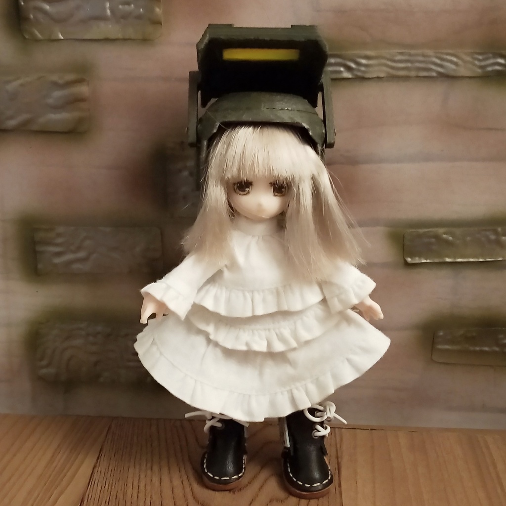 *オビツ11 溶接用ヘルメットドール小物*