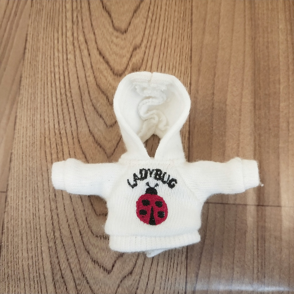 *オビツ11 テントウムシ柄フード付きトレーナー ドール服 ねんどろいどどーる*