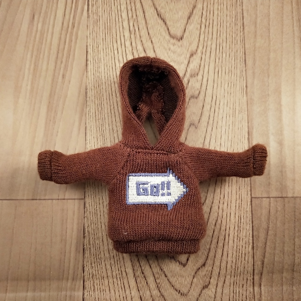 *オビツ11 フード付きGo!!柄トレーナー ドール服 ねんどろいどどーる*