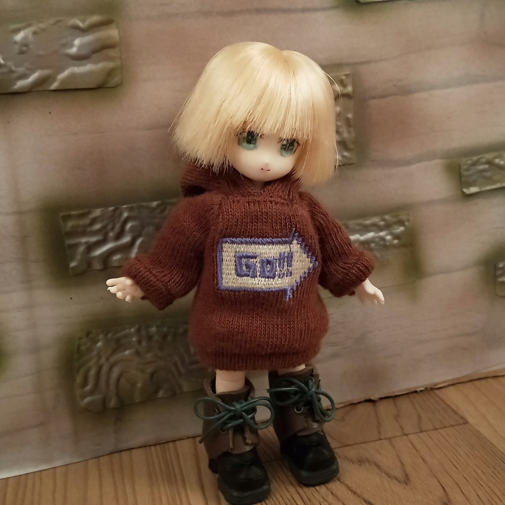 *オビツ11 フード付きGo!!柄トレーナー ドール服 ねんどろいどどーる*
