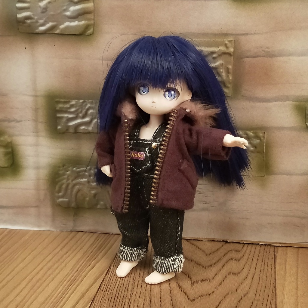 *オビツ11 フード付きジャンバー(こげ茶)のみ ドール服 ねんどろいどどーる*