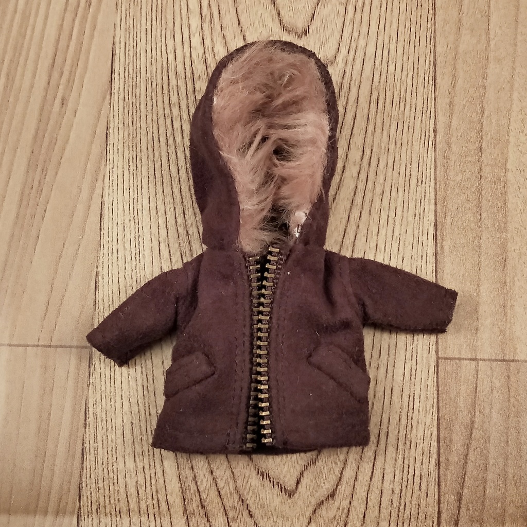*オビツ11 フード付きジャンバー(こげ茶)のみ ドール服 ねんどろいどどーる*