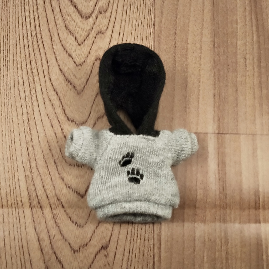 *オビツ11 半袖 フード付きネコの足跡柄トレーナー ドール服 ねんどろいどどーる*