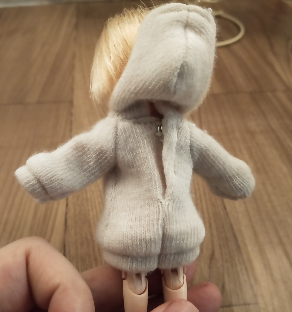 ＊着せ方 フード付きトレーナー ドール服 ねんどろいどどーる＊