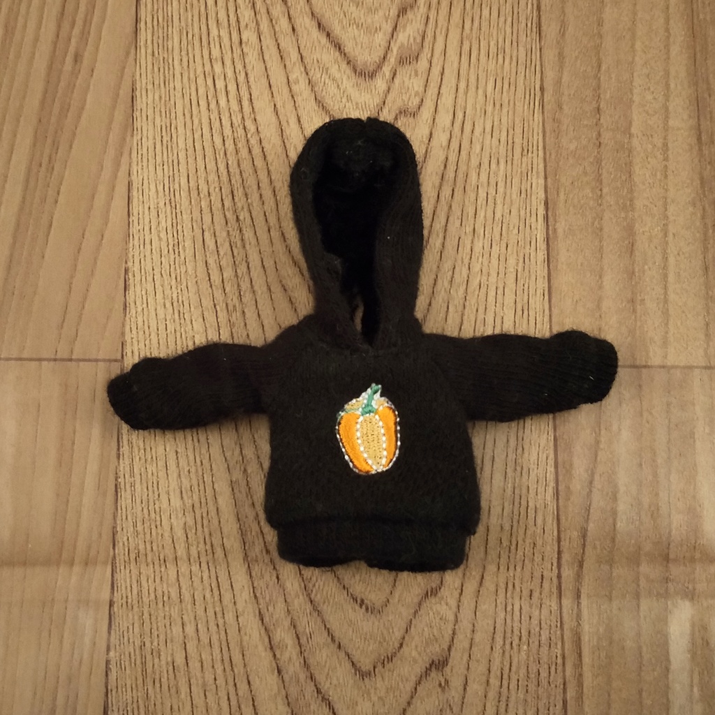 *オビツ11 フード付きパプリカ柄トレーナー ドール服 ねんどろいどどーる*