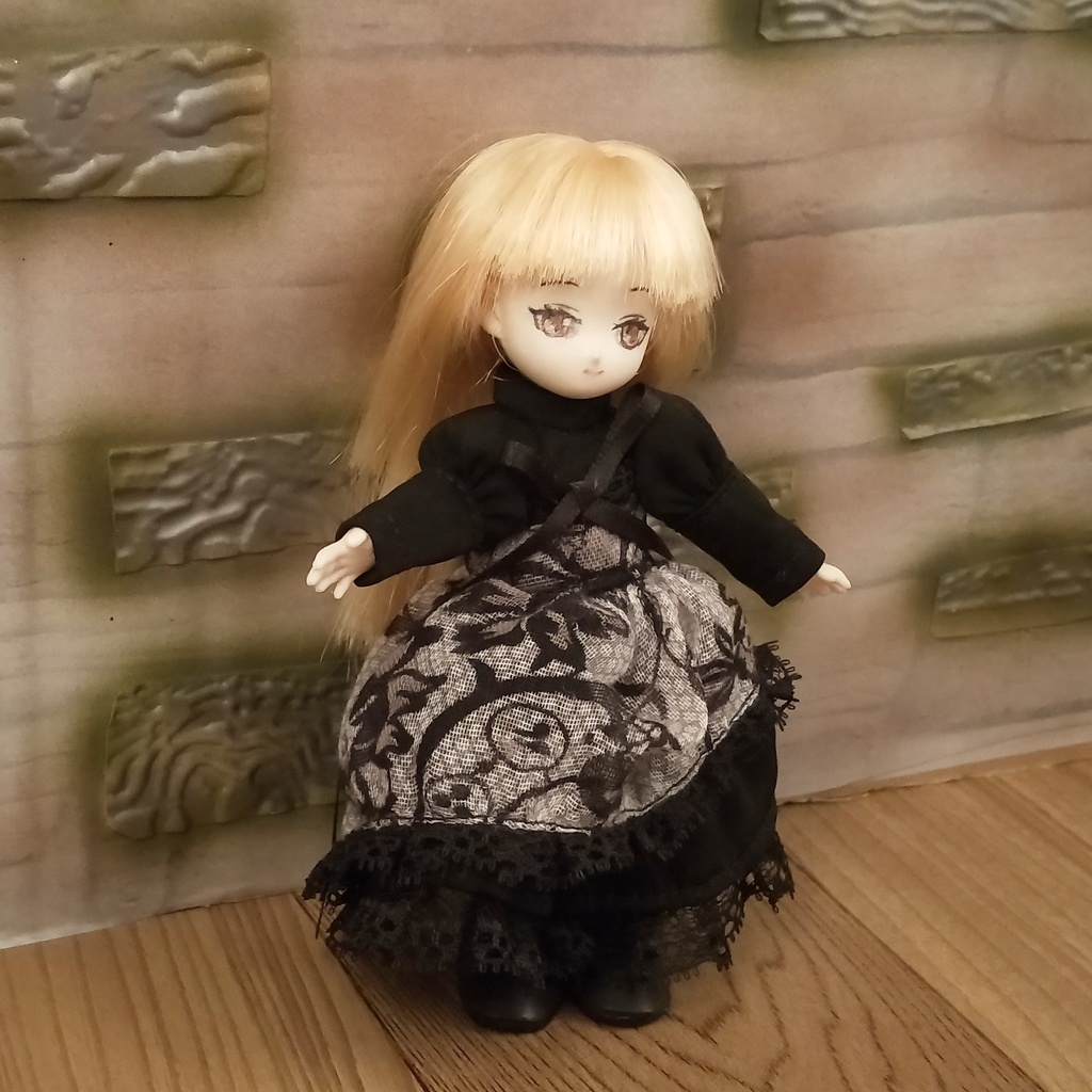 *オビツ11 ゴスロリドレス(黒) ドール服 ねんどろいどどーる*