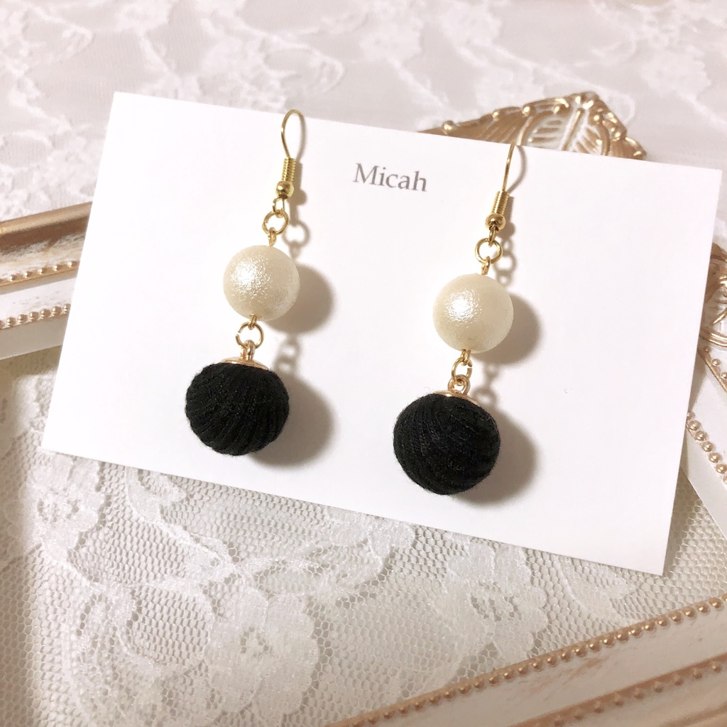 パール×ニットボールピアス
