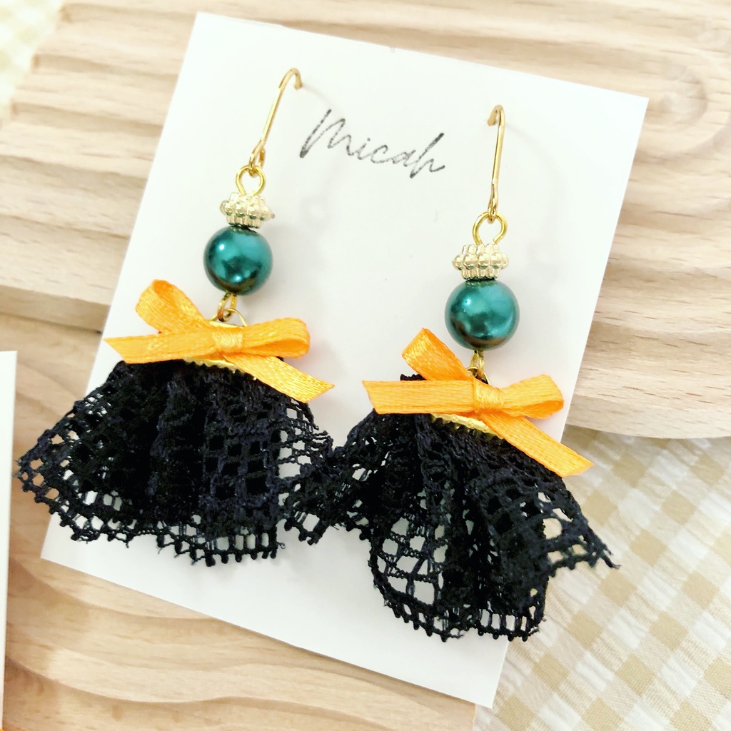 ハロウィンピアス