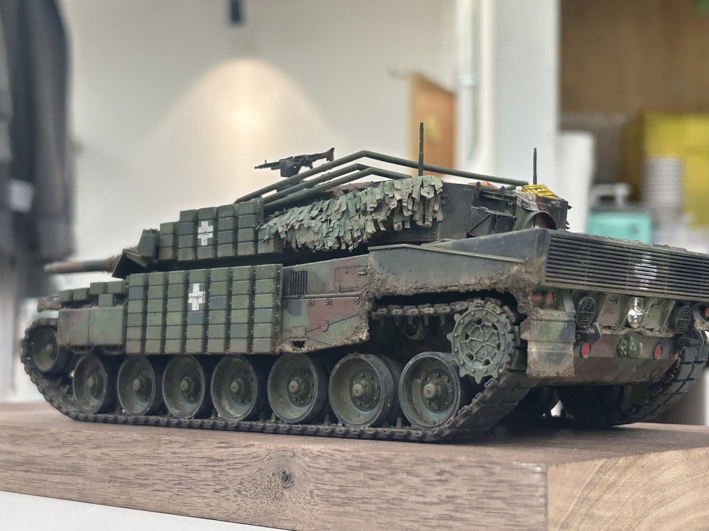 1/35 ウクライナ陸軍 LEOPARD2 A4V 改造キット