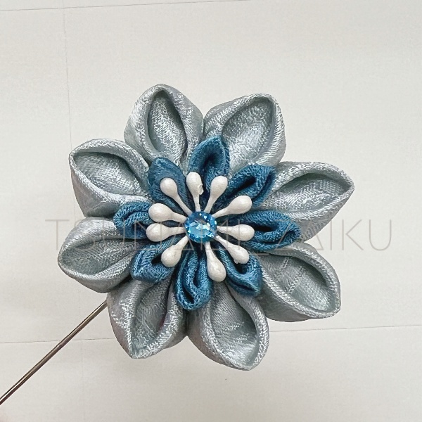 おうちつまみ細工第十一回「角出しショールピン」