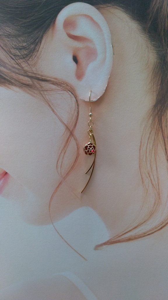 近侍イメージイヤカフ