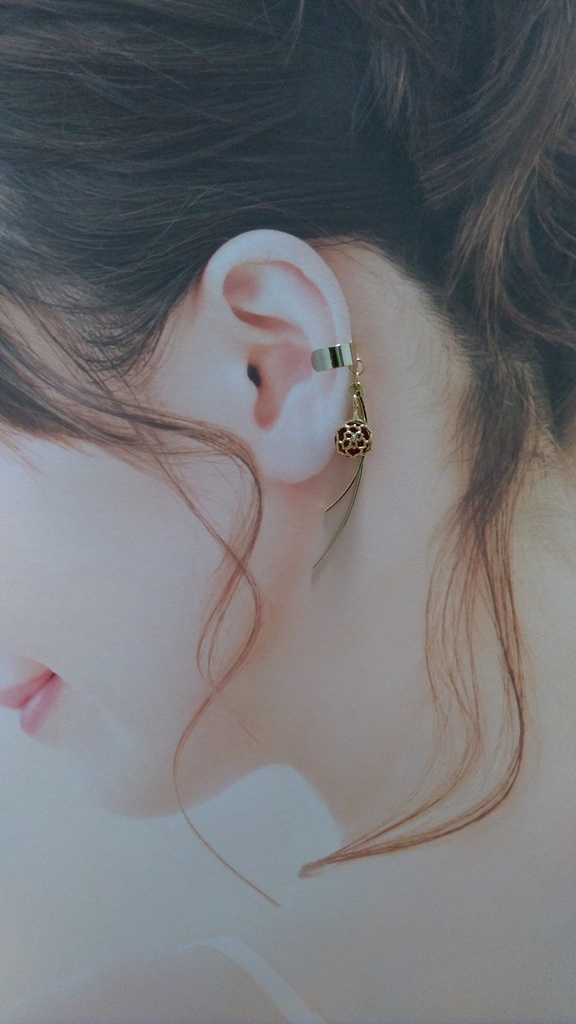 近侍イメージイヤカフ