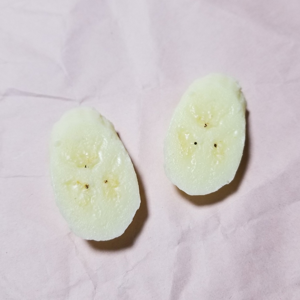 バナナのブローチ