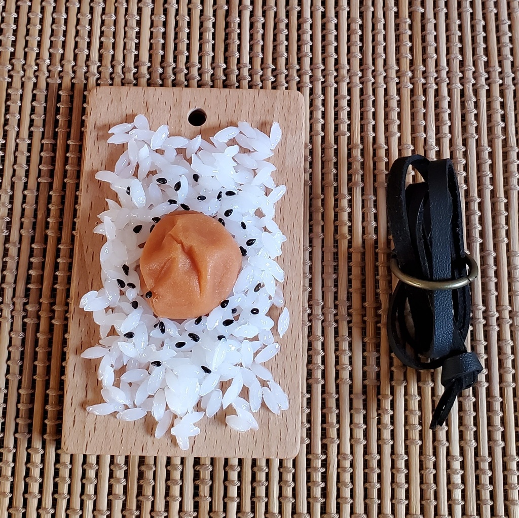 梅干しご飯のICパスケース
