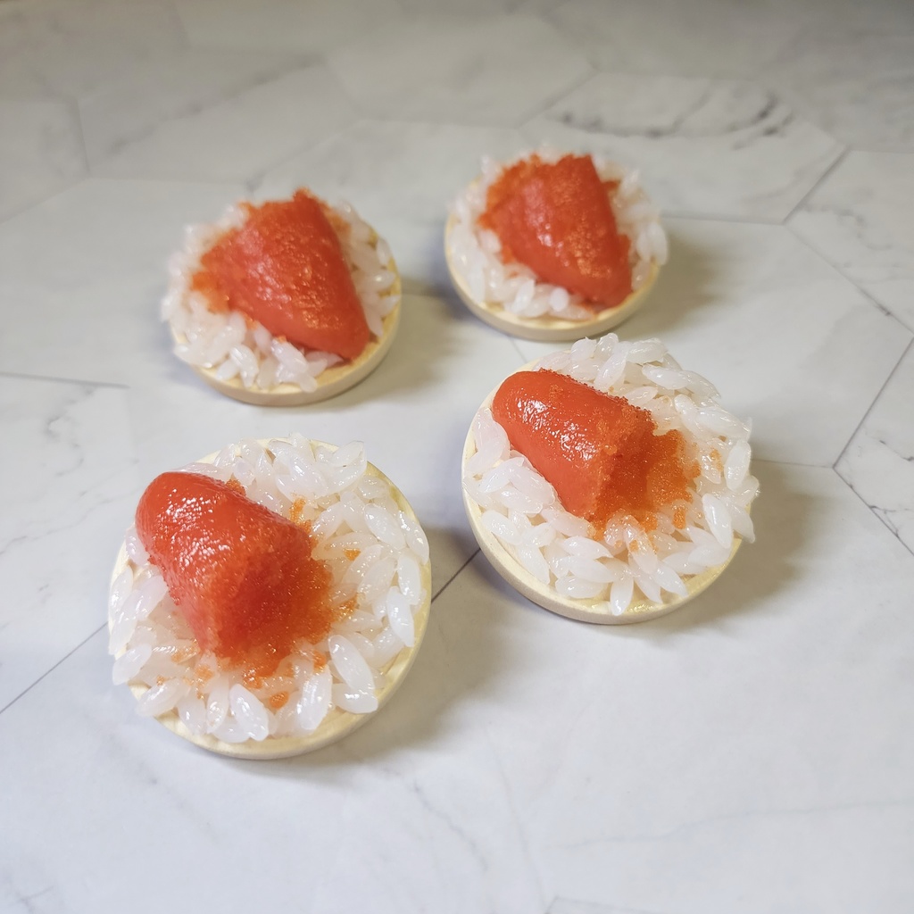 明太子ご飯のブローチ