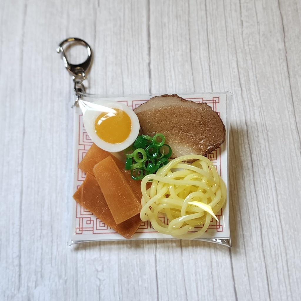 ラーメンの具材ポーチキーホルダー