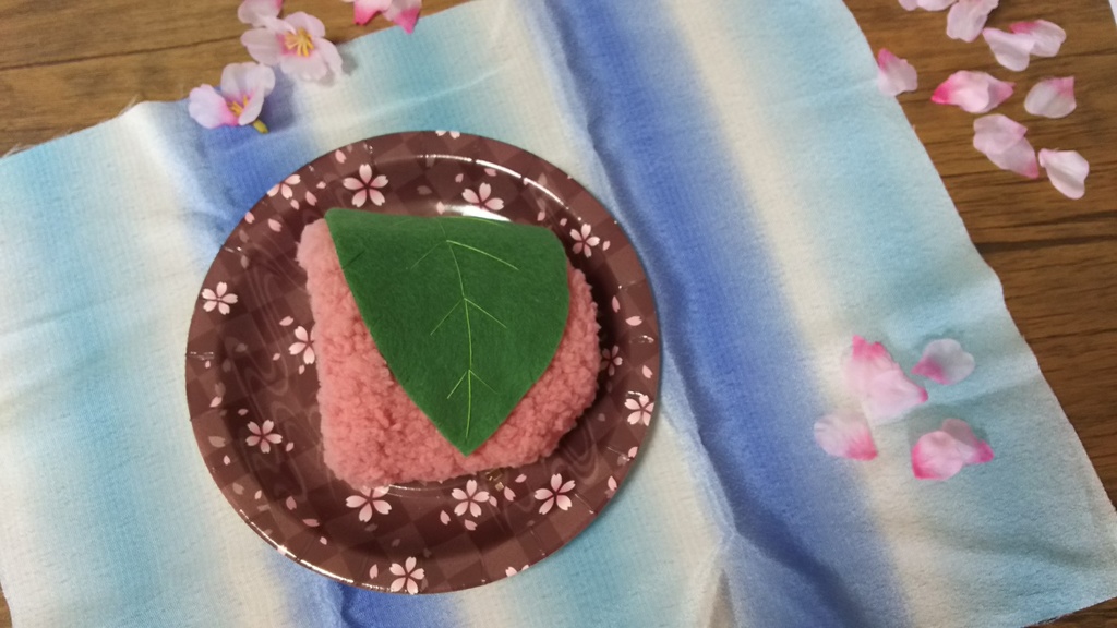 4月4日22時~販売【小豆餡+明るめ緑の葉】さくらもち服