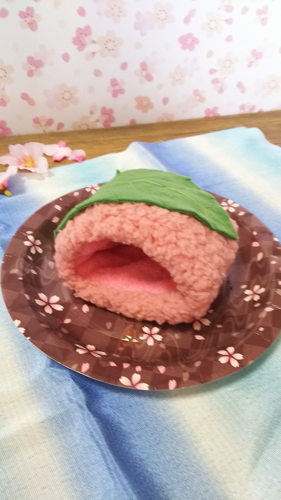 4月4日22時~販売【さくら餡+明るめ緑の葉】さくらもち服
