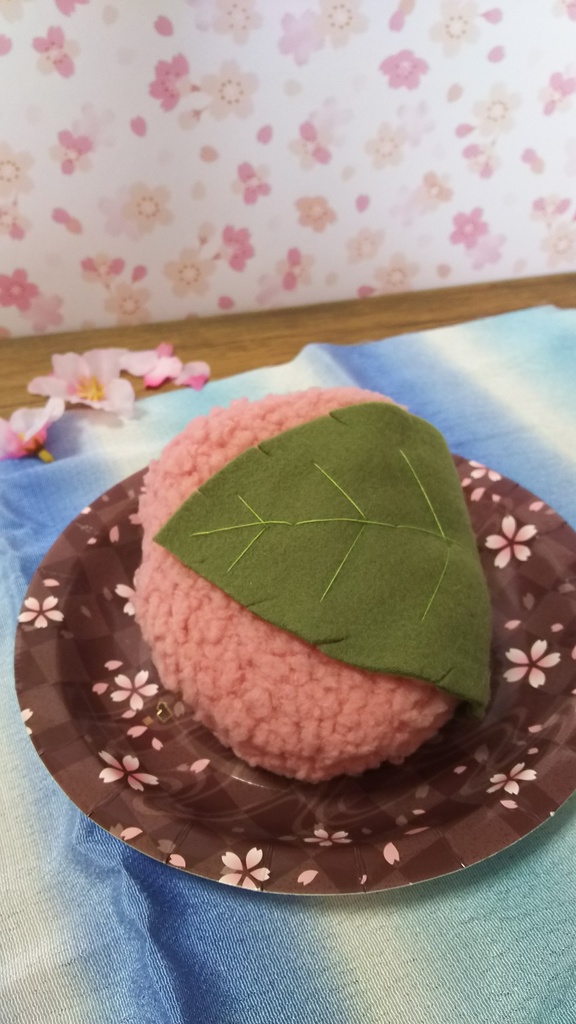 4月18日21時~販売【さくら餡+渋め緑の葉】さくらもち服