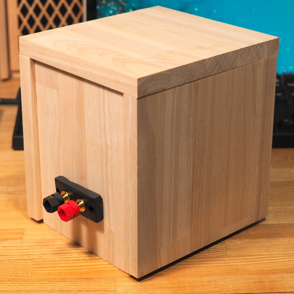 ウッドスピーカー 密閉型1.8L