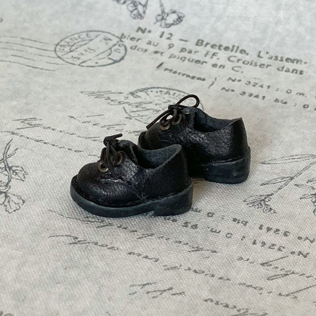 ねんどろいどどーる向けサイズ革靴　黒