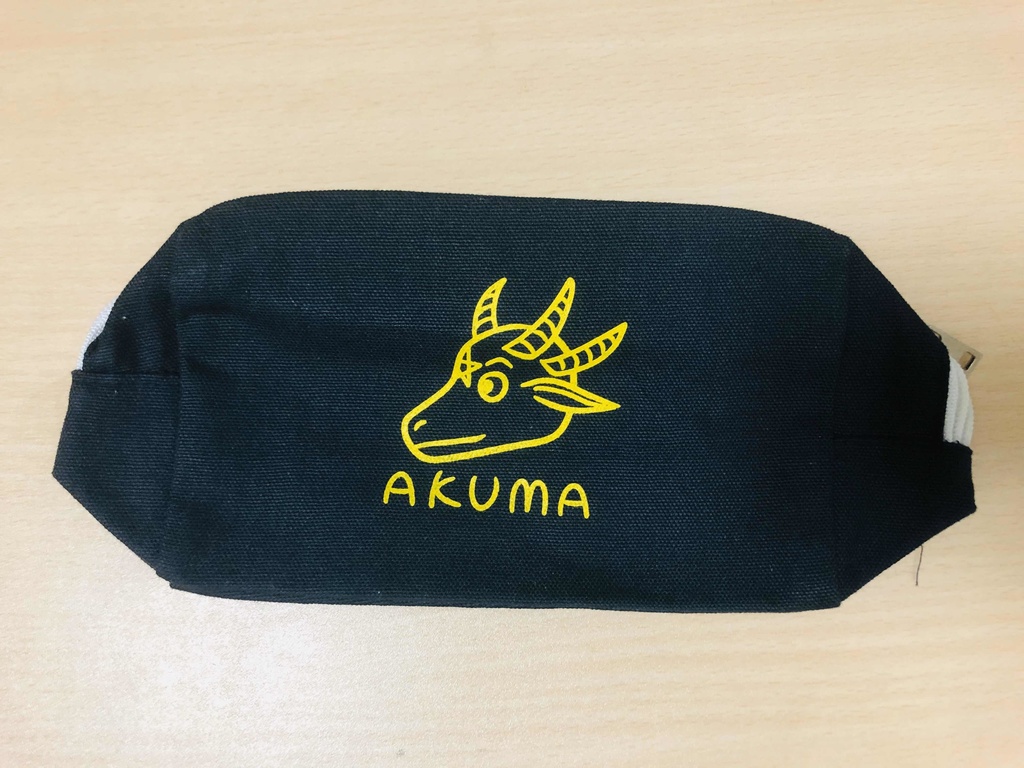 あくまの ポーチ