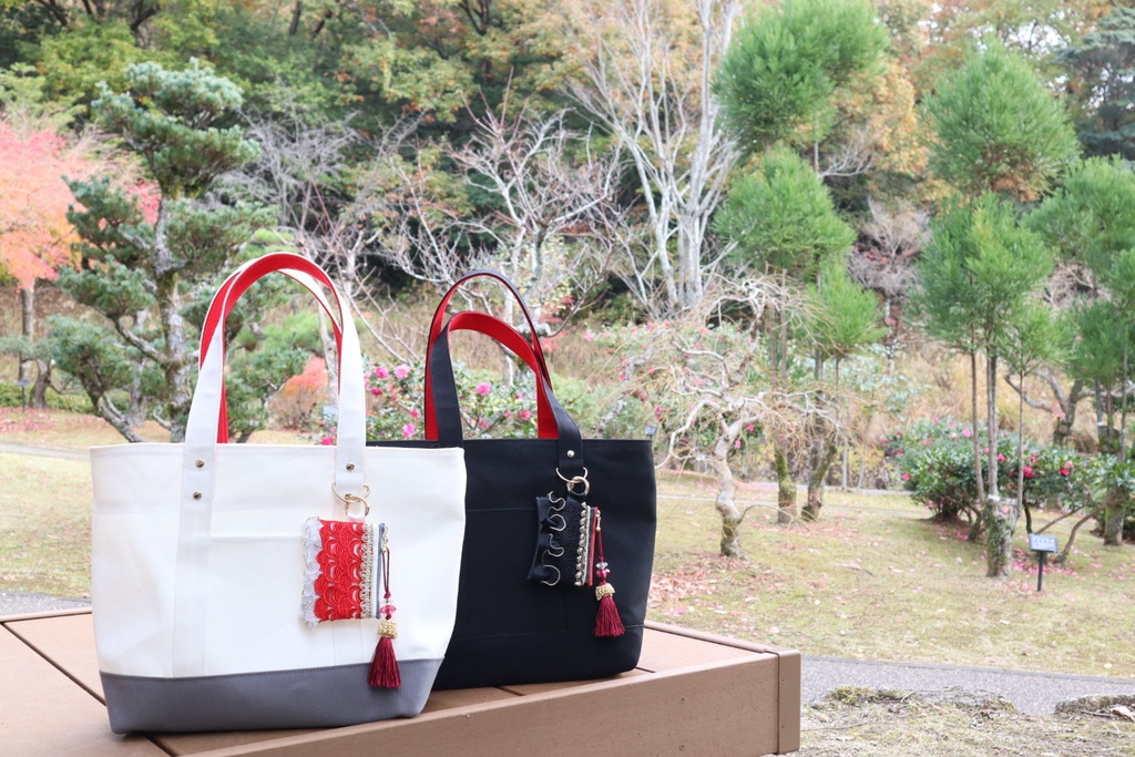 一文字則宗 イメージチャームポーチ付き 𝐵𝐼𝐺サイズバッグ