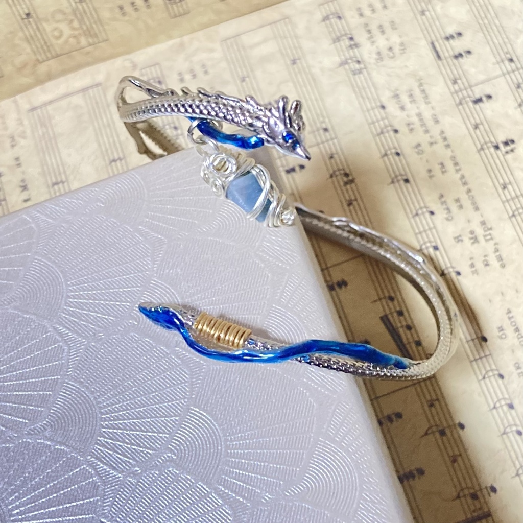 【ハンドメイド】レジン 鉱石龍のブレスレット 各種