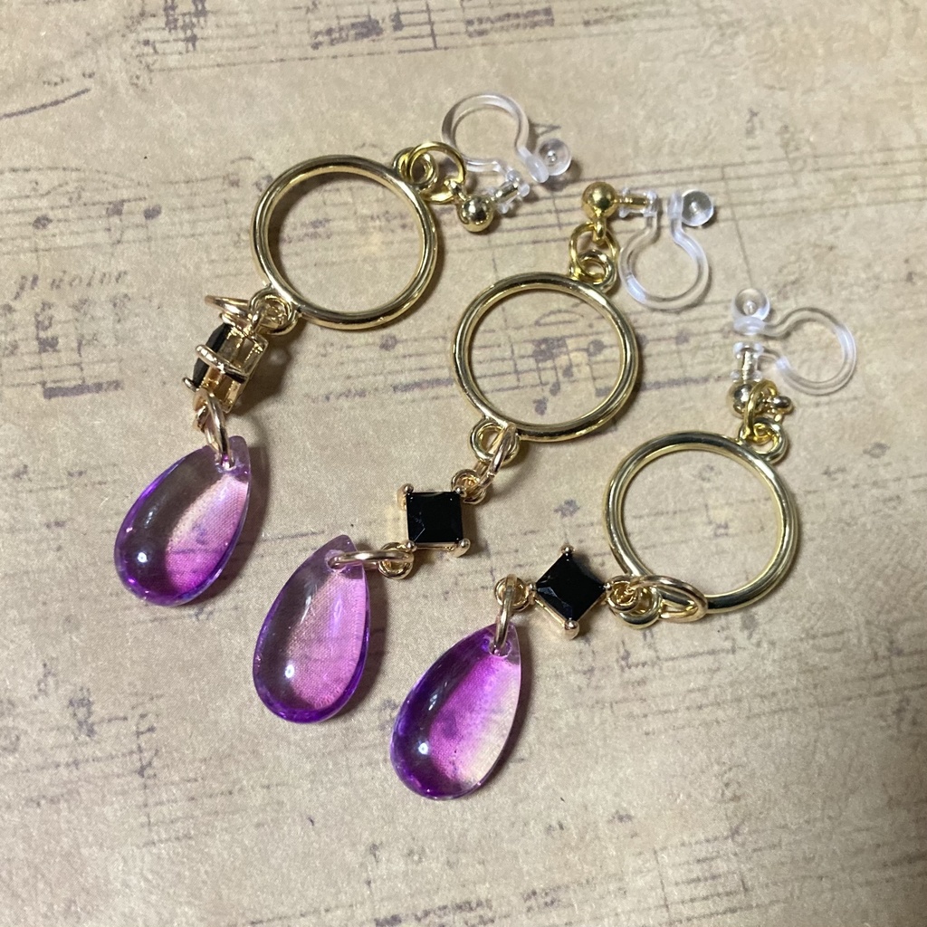 【ハンドメイド】カラスバ イメージ ノンホールピアス