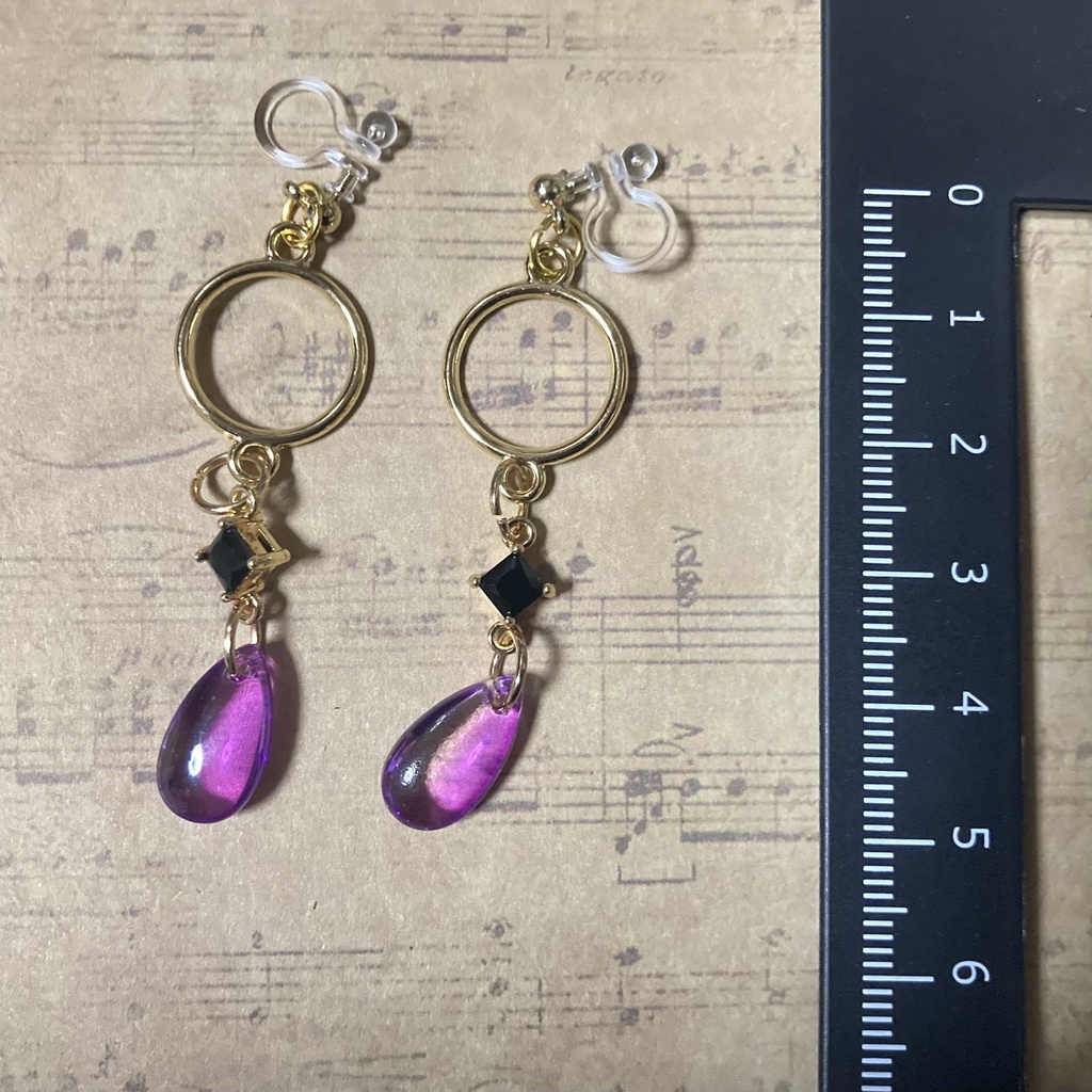 【ハンドメイド】カラスバ イメージ ノンホールピアス