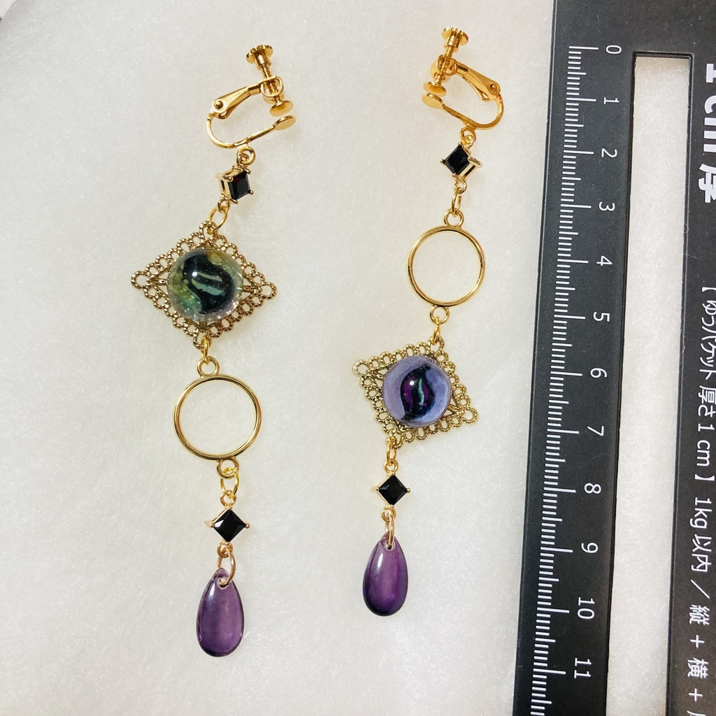 【ハンドメイド】カラスバイメージ イヤリング キーストーン&メガストーンver.