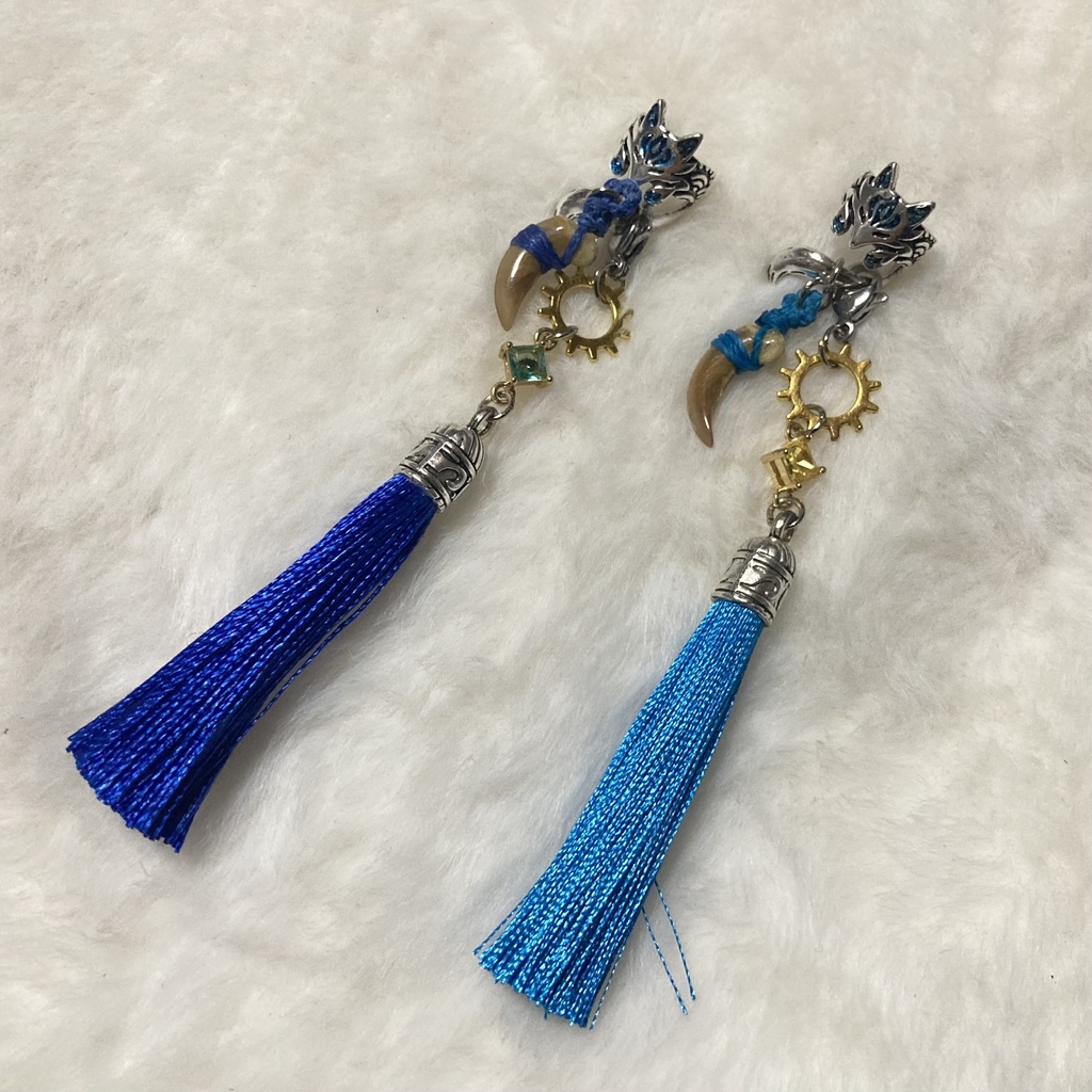 【ハンドメイド•レジン】星狐の耳飾り 片耳販売