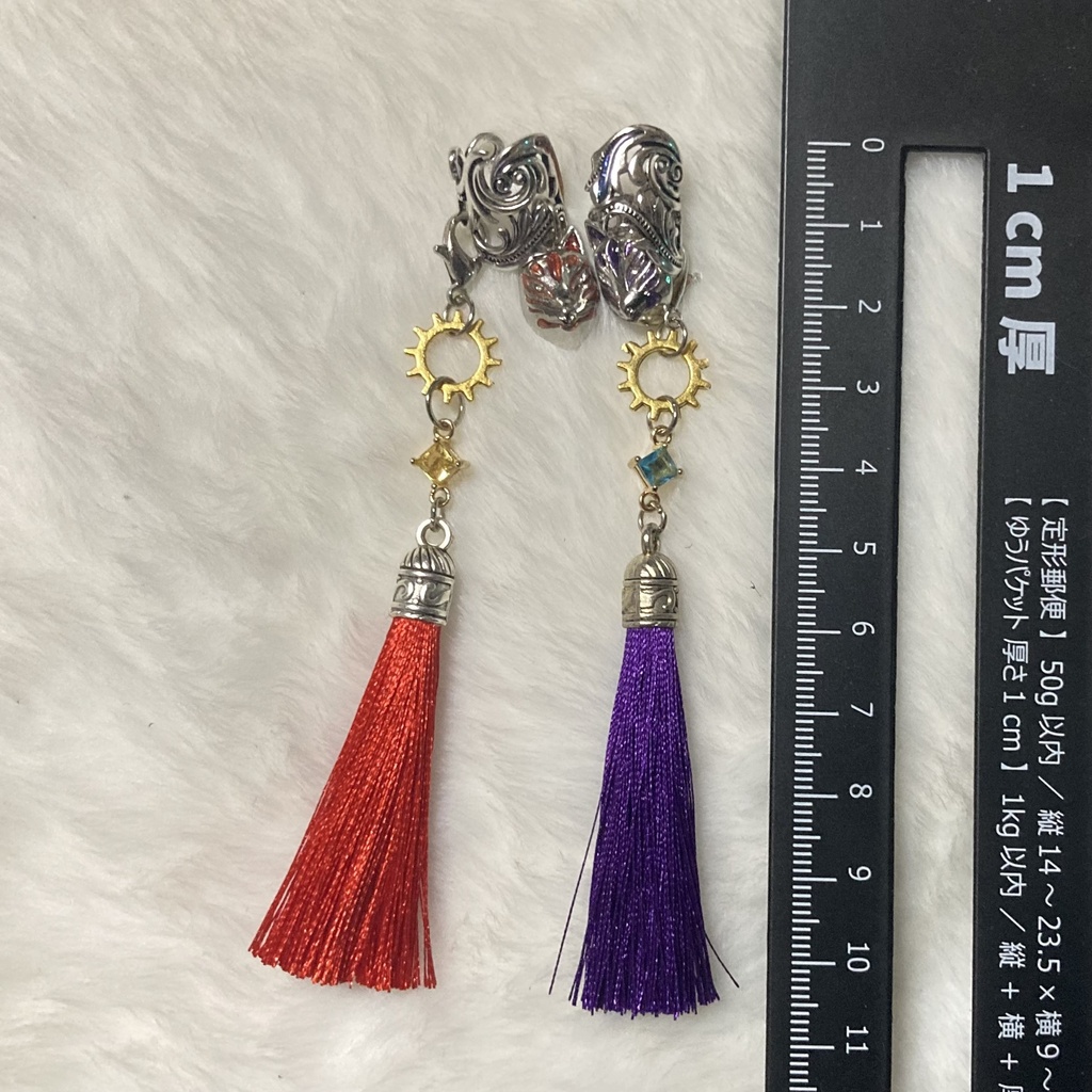【ハンドメイド•レジン】呪い狐の面 耳飾り