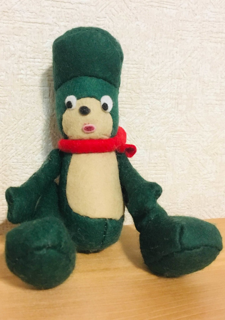 ぬいぐるみストラップ(濃緑のテンカズー)