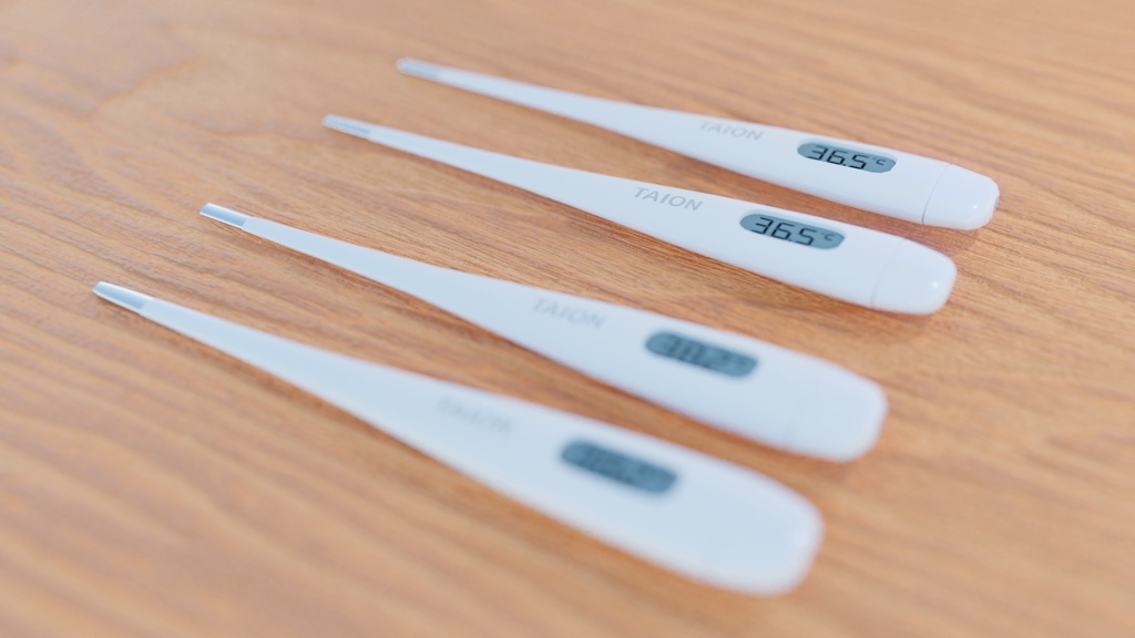 【無料】体温計モデル(4種)