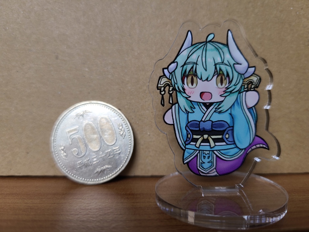 手を振る小さな清姫ちゃん アクリルフィギュア