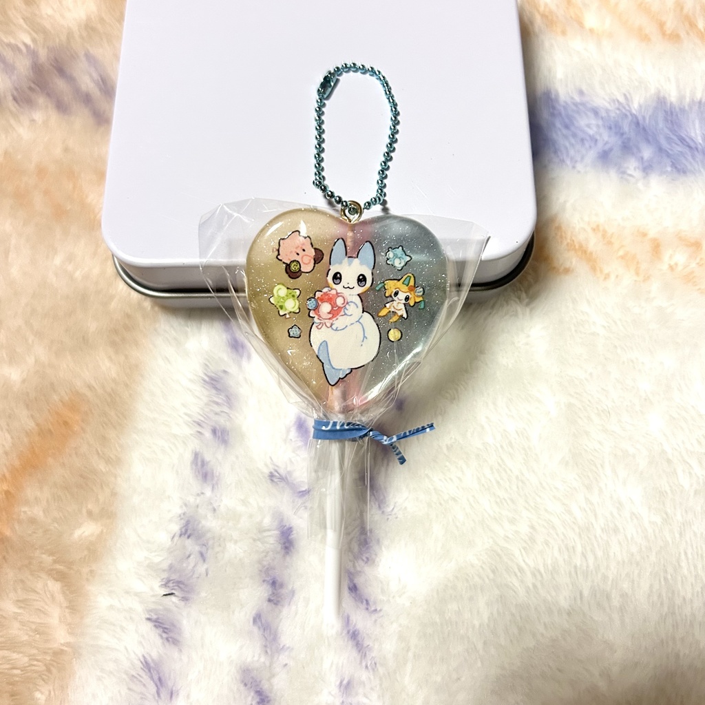 ペロキャンアクリルキーホルダー🩵