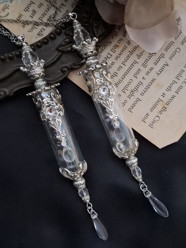 再再販・Träne(涙壺モチーフネックレス)